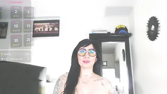 vicky_hotmilf cam nude 17 October 2025