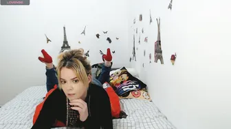 stephaniewild blonde 10/17/2025