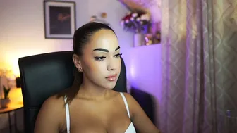 Lanii4uxxx cam sex (10/17/2025)