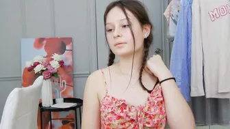 Littel_mia chat porn video (10/17/2025)