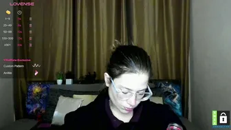 Alicia_folow xxx porn cam (10/17/2025)