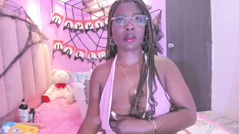 Lovequeen02 hot cam video (10-17-2025)