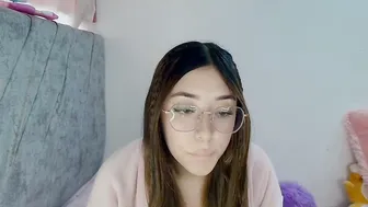 Kimmy_veggaa live cam show (10/17/2025)