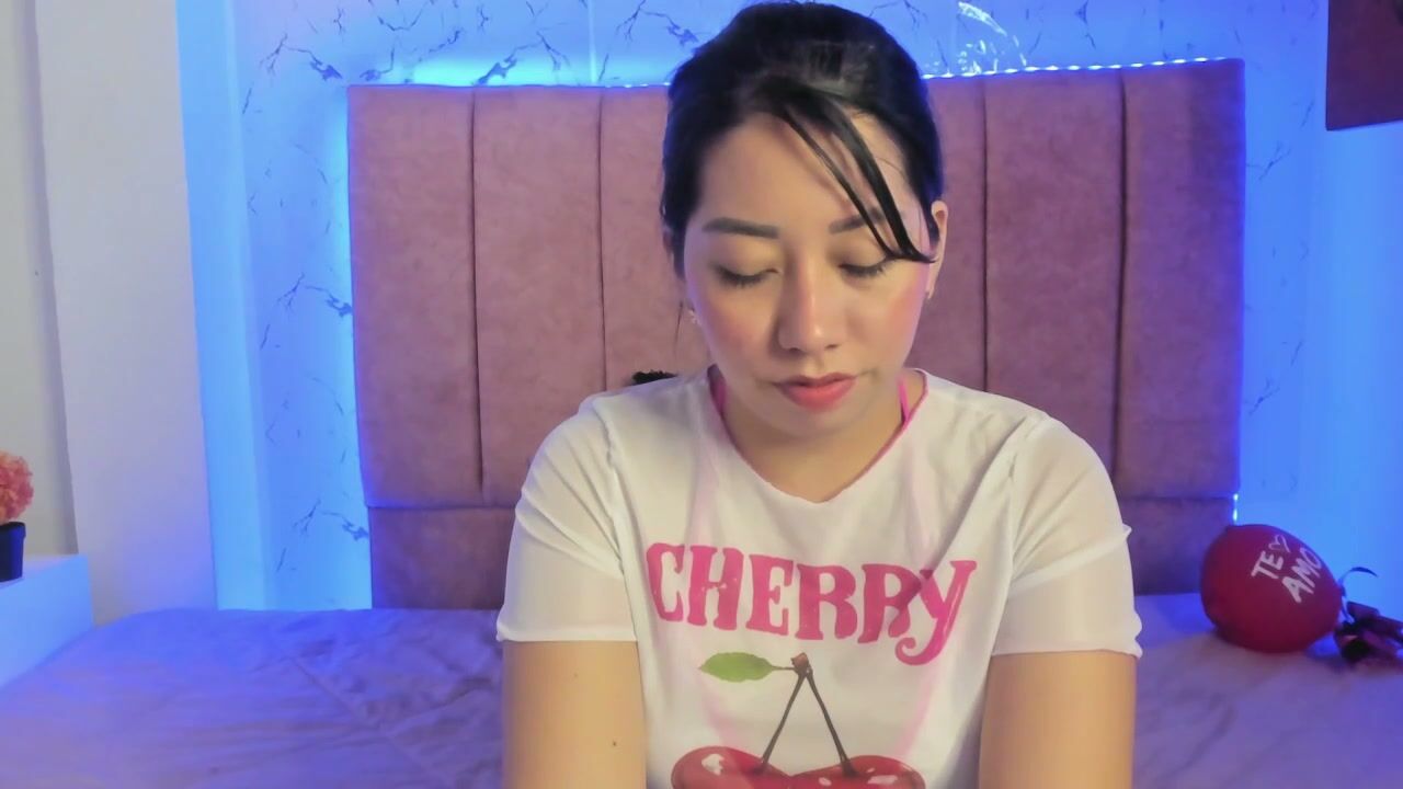 sexylaurita4u show (10/17/2025)