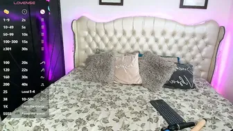 Glamwtigress naked 10/17/2025