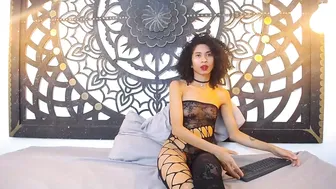 afrodita_house posing on webcam 18-Oct-25