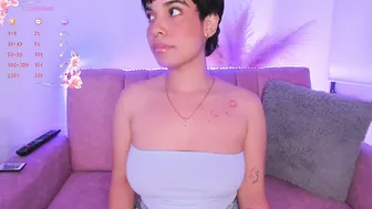 khloe_cute_ 10/18/2025