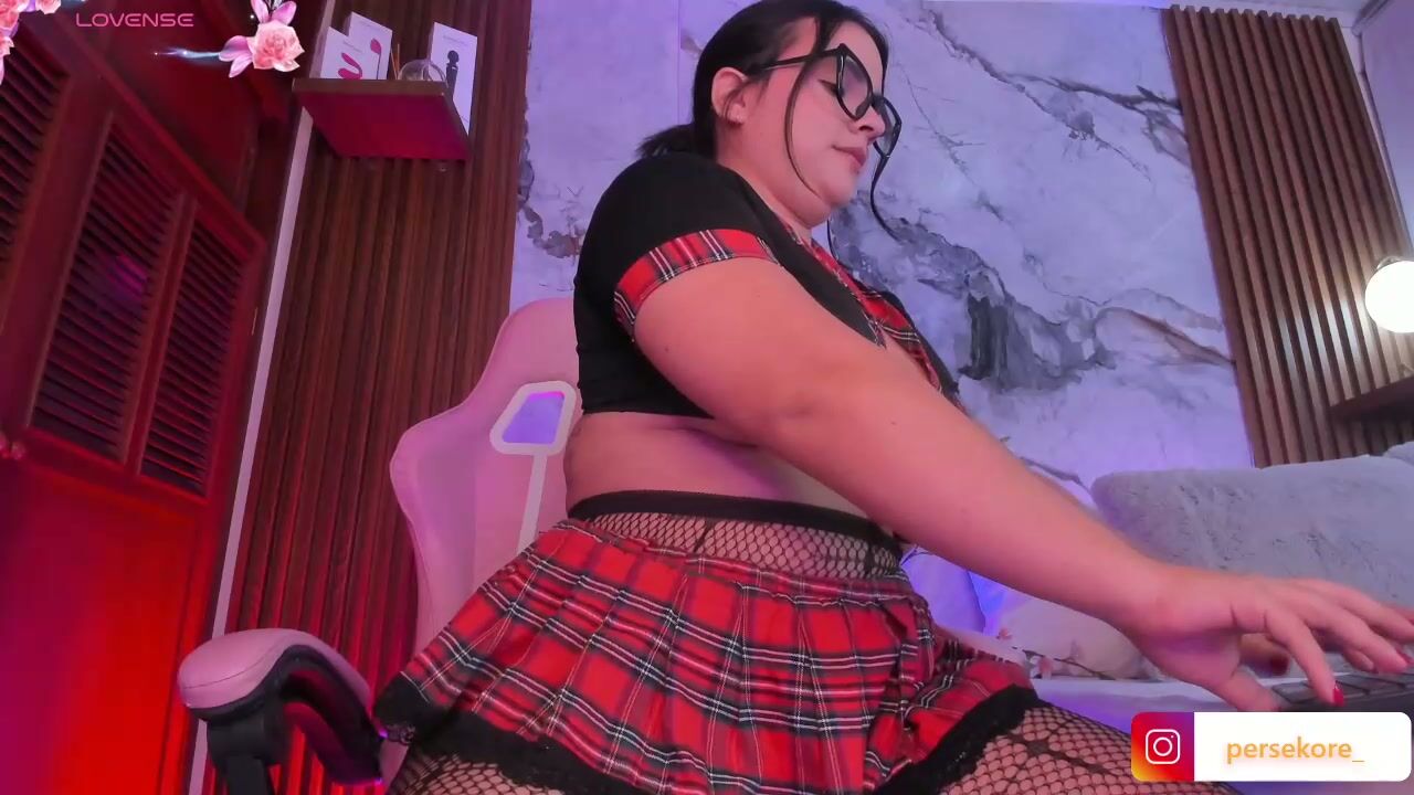 Persefone98x 18-Oct-2025 amateur cam show