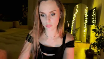 kissnova_ (10-18-2025) new