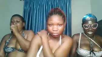 Royal_goddes lesbian - 10/18/2025