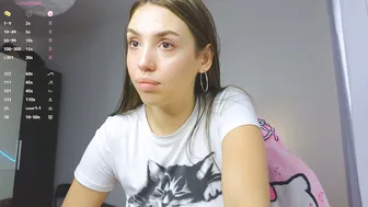 oopsiekitten feet - (10/18/2025)
