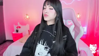 cuteezoe 10/18/2025 porn chat