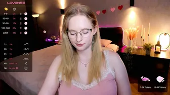 sheslinki cam sex chat 10/18/2025