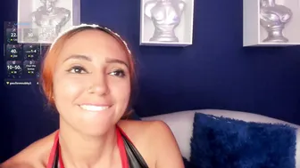 Kelsey_foxyy on webcam 10-18-2025