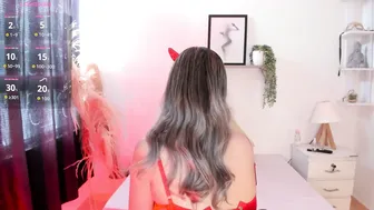 ice_y_abigail (10/18/2025) blonde