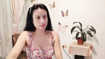 Sofibelladelavega (10/18/2025)
