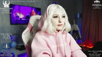 wounded_goddess (10-18-2025) on live cam