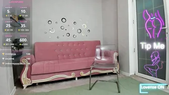 belovedkhlloe cam show (10-19-2025)