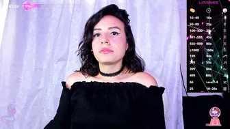 Lunacandyy1323 cam (10-19-2025)