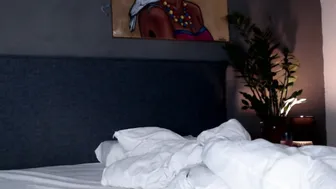 smalltittsbigsoul (10/19/2025)