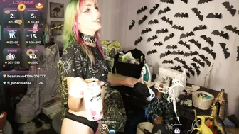 lunasparkles chill (10-19-2025)