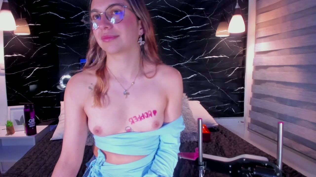 Sweet_meelody cam live on cam