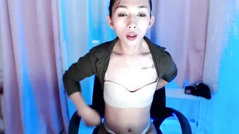 Hottmolly100403 asian 19-Oct-25