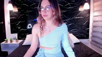 Sweet_meelody sex chat 19 October 2025