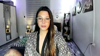 Naugtycummer69 mistress 19-Oct-2025