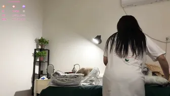 Hola_sunflower porn cam video (10-19-2025)