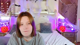babees_eva (10/19/2025)