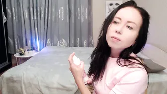 Beautiful_moon3 live webcam show 10-19-2025