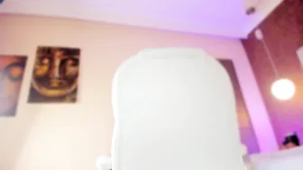 carolinaa_suarez (10/19/2025) webcam video