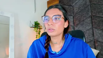 Lauraagomezz__ (10-19-2025)