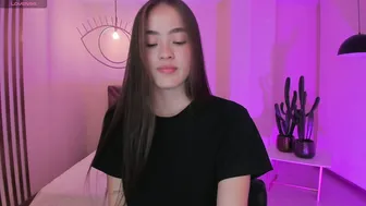 maiacollins petite - (10/19/2025)