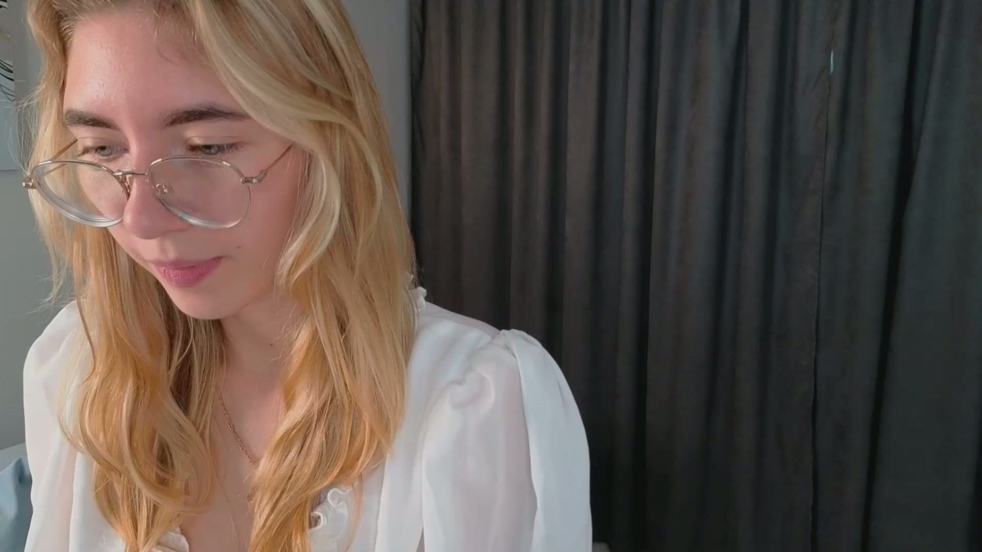 Rosa_jones_ smalltits on cam