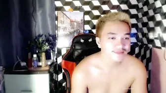 petitehugecockxnxxx recorded nude video 271274