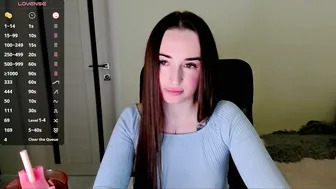 nikoll_s 20-Oct-25 live cam video