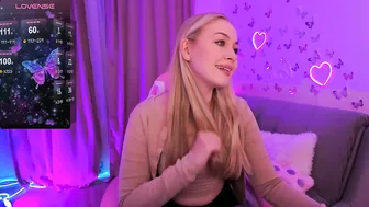 glamaudrey 10-20-2025 shy