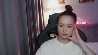 _lalune_ porn chat 20-Oct-2025