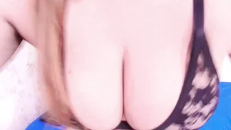Amberly_21 webcam video (10/20/2025)