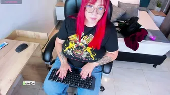 Bellavelvet1 mature 10/20/2025