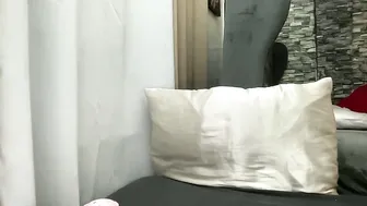 queenbigcock30 20-Oct-2025 bigboobs