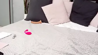 samarasinn posing on cam (10/20/2025)