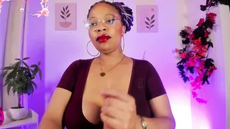 lauraricci_ recorded nude video 273409