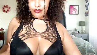 curlygoddess777 interactivetoy naked on cam
