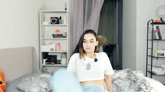 julia_jess cam nude 10-21-2025