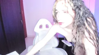 saraa_li feet (10-21-2025)