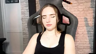 Loreanyeatman 21-Oct-25 bigboobs