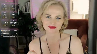 sandra_kind on live cam 21 October 2025